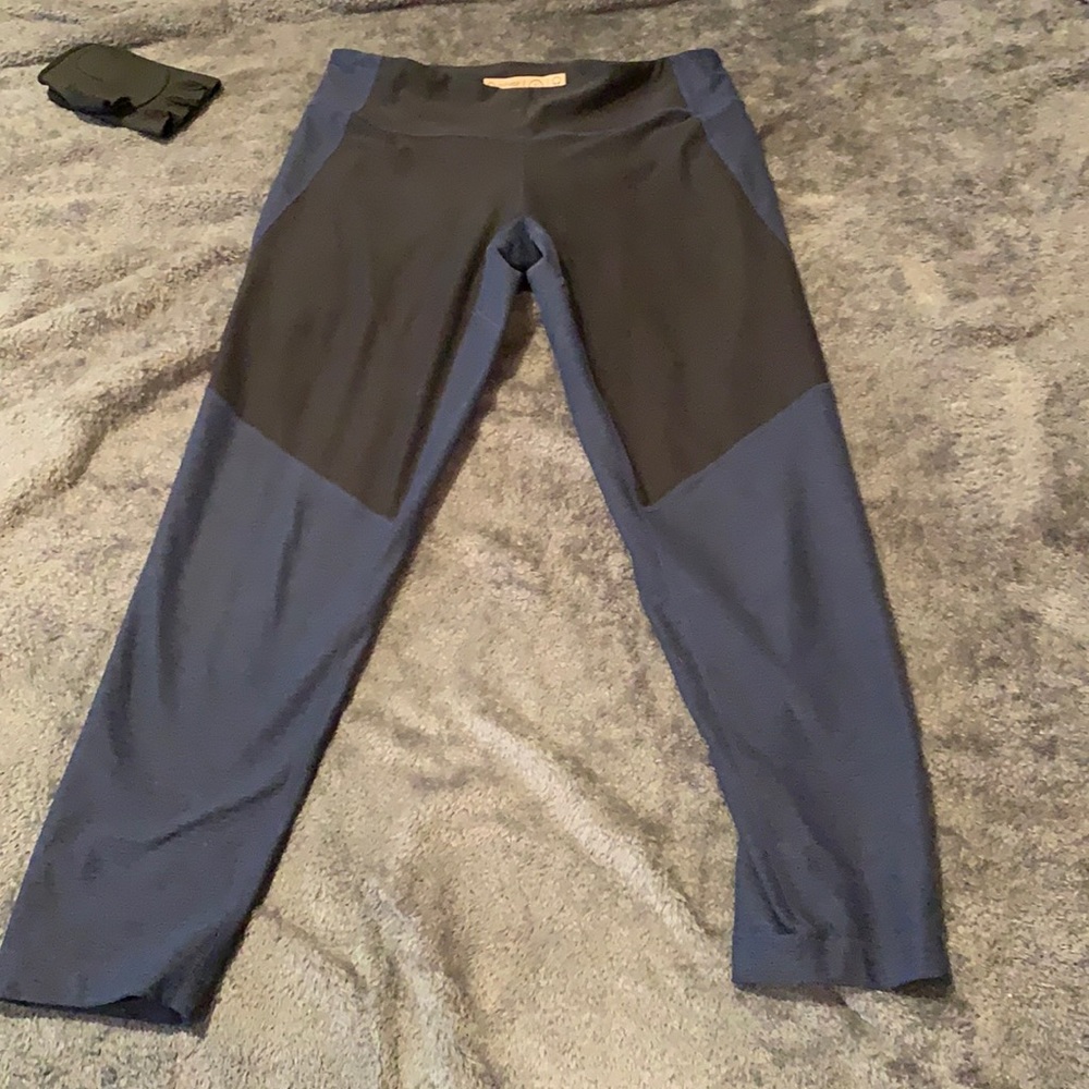 Outdoor voices workout leggings